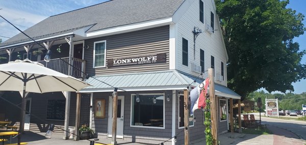 Lone Wolfe Brewing Company by null