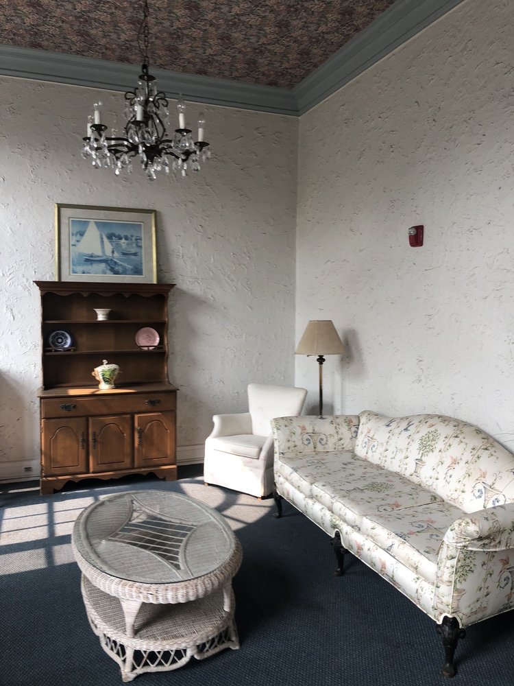 THE ALCAZAR Updated October 2024 2450 Derbyshire Rd, Cleveland