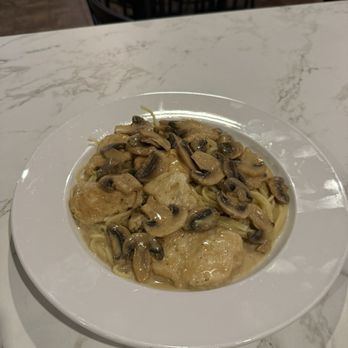 Bellini's Italian Restaurant - Chicken Marsala - Italian Near Me - Henrico, Virginia Bellini's Italian Restaurant - Chicken Marsala - Italian Near Me - Henrico, Virginia
