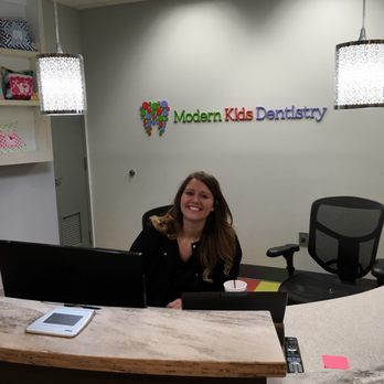 Modern Kids Dentistry - Friendly and happy receptionist - Pediatric Dentists Near Me - Lexington, Kentucky Modern Kids Dentistry - Friendly and happy receptionist - Pediatric Dentists Near Me - Lexington, Kentucky