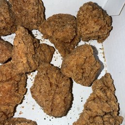 Hard over cooked wings with hardly any seasoning and no meat inside, disgusting Bdubs I've ever been too. Better off going to Wing stop