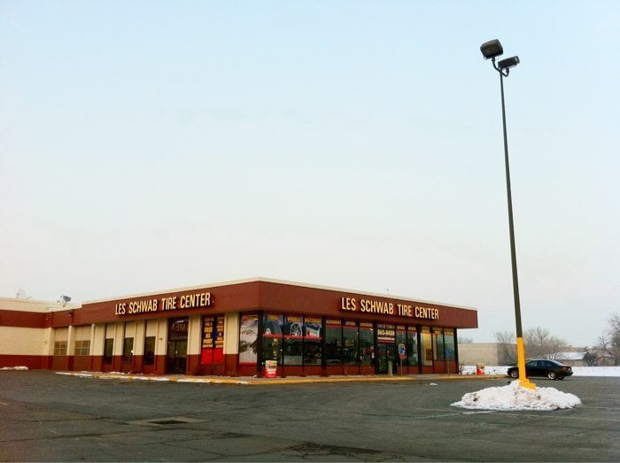 LES SCHWAB TIRE CENTER Updated August 2024 38 Reviews 144 W 7200