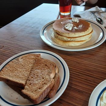 IHOP - Burgers Near Me - Medford, New York