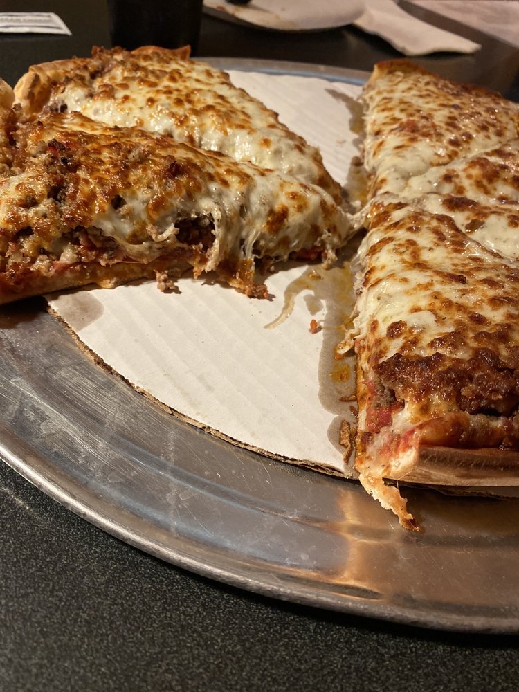 PIZZA KING OF RUSHVILLE Updated May 2024 23 Photos & 27 Reviews