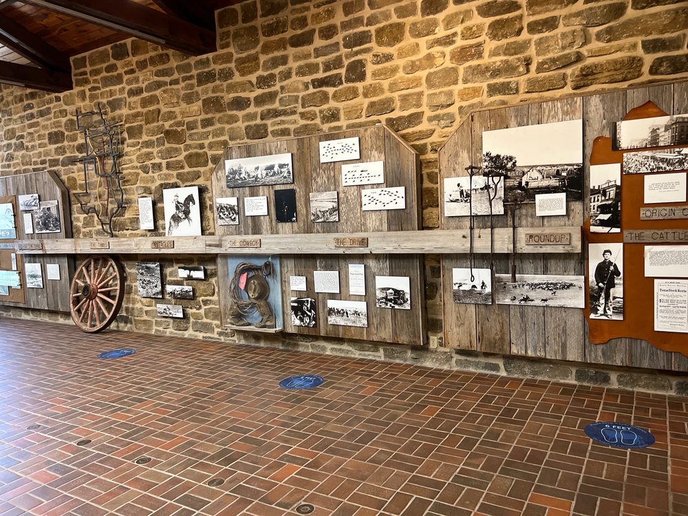 JOHNSON SETTLEMENT TRAIL Updated August 2024 18 Photos E Ladybird