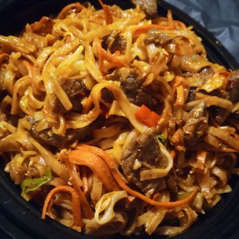 Mak Mak Thai Cuisine - Pad Thai with beef - Thai Near Me - Bountiful, Utah Mak Mak Thai Cuisine - Pad Thai with beef - Thai Near Me - Bountiful, Utah
