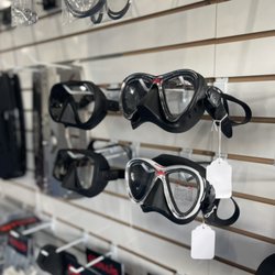 WonderLost Scuba Adventures - Hollis Gear