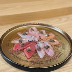 Miki Sushi & Sake - Sexy Truffle sashimi