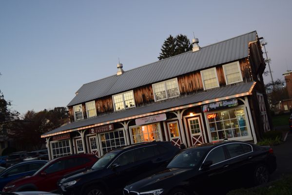 Sara's Vape and Smoke Shop, 2541 Huntingdon Pike, Unit D, Huntingdon  Valley, PA 19006, US