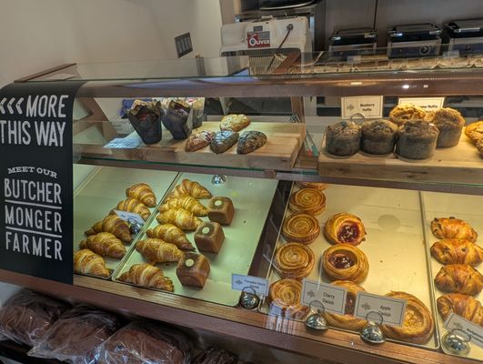 R Farmers' Market & Kitchen by null