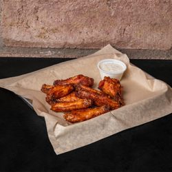 Big Earl’s Barbeque - Smoked Chicken Wings