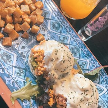 Kaffe Haus - Bennedict eggs with spicy crab meat - Breakfast & Brunch Near Me - San Juan, Puerto Rico Kaffe Haus - Bennedict eggs with spicy crab meat - Breakfast & Brunch Near Me - San Juan, Puerto Rico