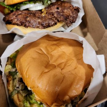 SHAKE SHACK HENDERSON - Updated December 2025 - 770 Photos & 464 ...