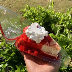 Mesha's Sinful Cakes & More - Strawberry Shortcake Cheesecake