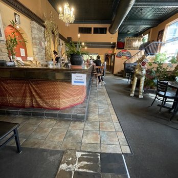 Thai Kitchen - Bar - Thai Near Me - Thunder Bay, Ontario
