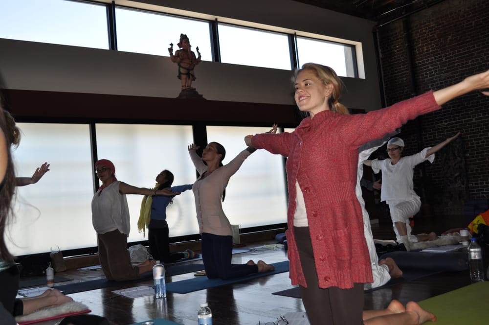 Light Leaders Yoga Logo