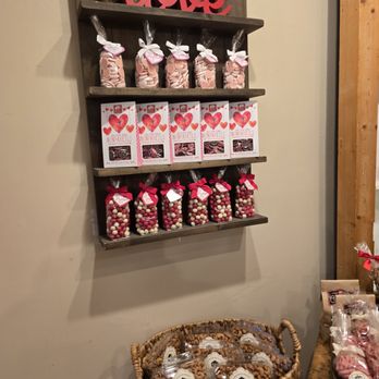 Long Grove Confectionery  - Candy Stores Near Me - Long Grove, Illinois