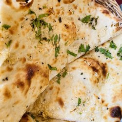 Porte des Indes - Garlic naan
