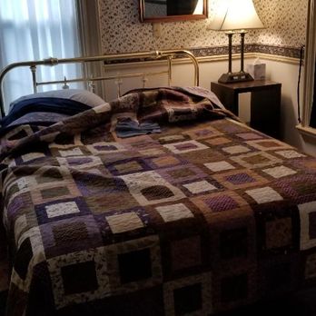 Old Village Inn - Bedroom (after sleeping on the bed) with living room attached - bathroom down the hall - but private. - Desserts Near Me - Ogunquit, Maine Old Village Inn - Bedroom (after sleeping on the bed) with living room attached - bathroom down the hall - but private. - Desserts Near Me - Ogunquit, Maine