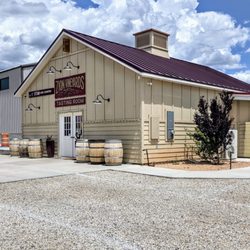 Zion Vineyards - Storefront for Zion Vineyards