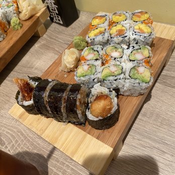 Look Deer Sushi - Mango Salmon Roll, California Roll, Shrimp Tempura - Sushi Bars Near Me - New York, New York Look Deer Sushi - Mango Salmon Roll, California Roll, Shrimp Tempura - Sushi Bars Near Me - New York, New York