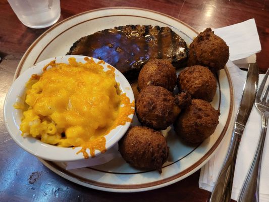 28th St. Pit-n-Pub by null