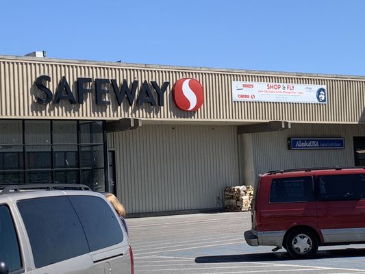 Safeway by null