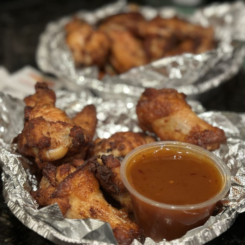 PBX PIZZA - PBX Chicken Wings with mango habanero dipping sauce - Pizza Near Me - Pleasanton, California