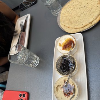 Ciudad - FLATBREAD & DIP DD - Tapas/Small Plates Near Me - Seattle, Washington