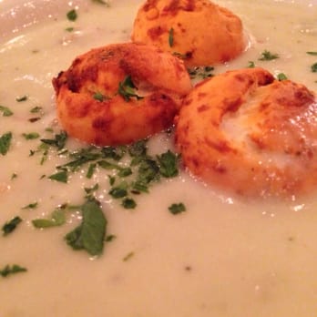Summer Shack - Boston - Yay! We got chowda. With TimBit sized oyster crackers. #Upclosesavor - Seafood Near Me - Boston, Massachusetts Summer Shack - Boston - Yay! We got chowda. With TimBit sized oyster crackers. #Upclosesavor - Seafood Near Me - Boston, Massachusetts