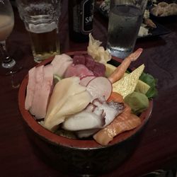 Shibui Japanese Restaurant - Chirashi bowl