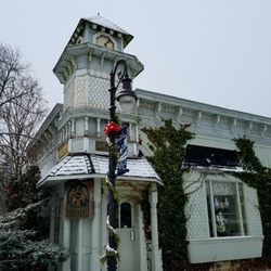 Holly Dickens Festival - Building