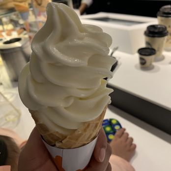 McDonald's - The ice cream. The cone is nice and crispy. - Fast Food Near Me - Paris, 75
