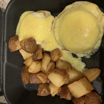 Scramblers Cafe - Eggs Benedict with Canadian Bacon - Breakfast & Brunch Near Me - Norco, California Scramblers Cafe - Eggs Benedict with Canadian Bacon - Breakfast & Brunch Near Me - Norco, California