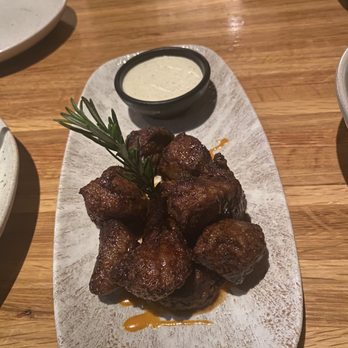 Moxies - Cocktail Bars Near Me - Houston, Texas
