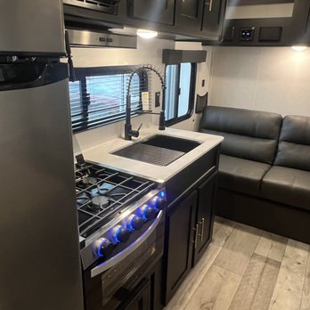 Crestview RV - Georgetown - RV Dealers Near Me - Georgetown, Texas Crestview RV - Georgetown - RV Dealers Near Me - Georgetown, Texas