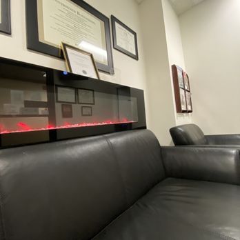 Alexandria Total Dentistry - Waiting room. - Cosmetic Dentists Near Me - Alexandria, Virginia Alexandria Total Dentistry - Waiting room. - Cosmetic Dentists Near Me - Alexandria, Virginia