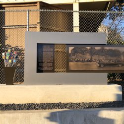 JFK Memorial - Memorial commemorating JFK's drive past Cambridge Elementary School in Alamo Heights on November 21, 1963