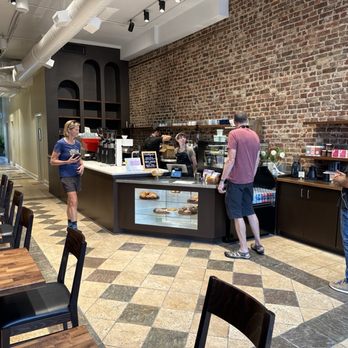 Mudhouse Specialty Coffee Roasters - Coffee & Tea Near Me - Richmond, Virginia Mudhouse Specialty Coffee Roasters - Coffee & Tea Near Me - Richmond, Virginia