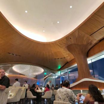 Skywalker Grill - Dining area - Seafood Near Me - Los Angeles, California