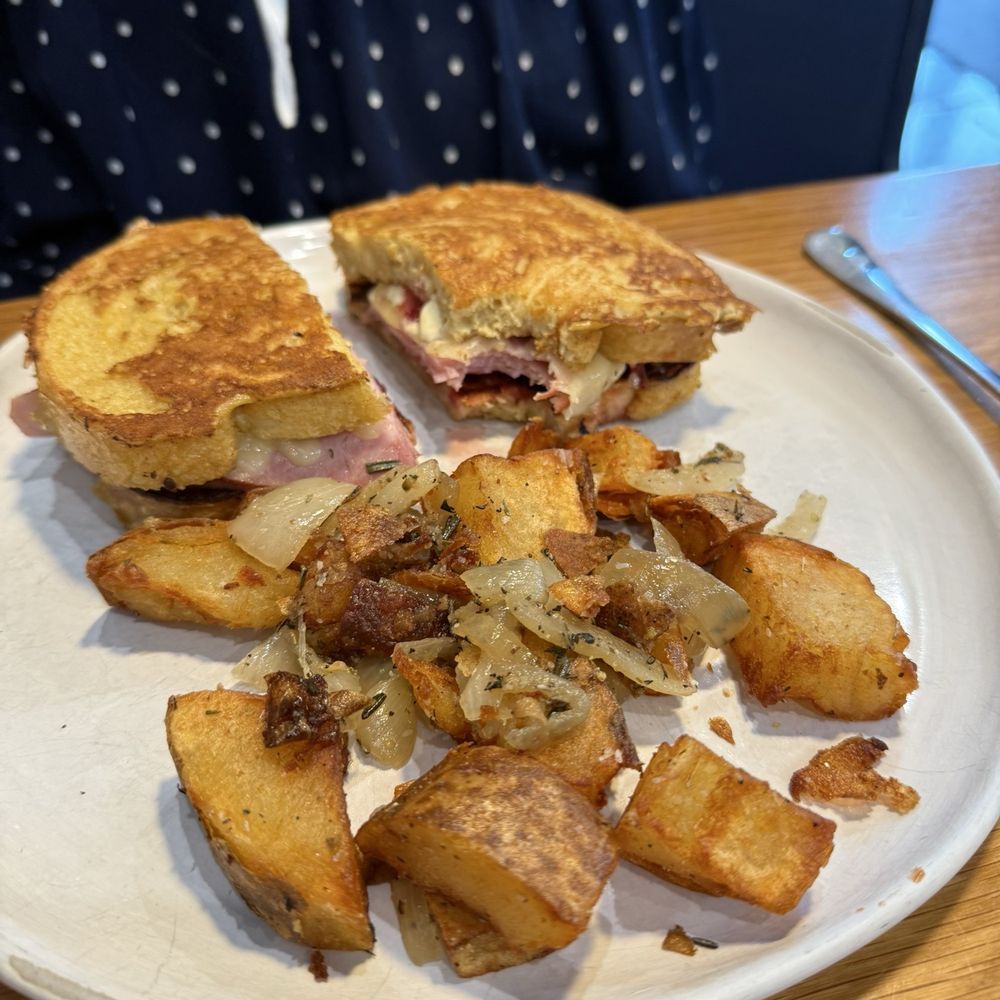 Poppyseed Kitchen - Monte Cristo - Breakfast & Brunch Near Me - Fort Mill, South Carolina Poppyseed Kitchen - Monte Cristo - Breakfast & Brunch Near Me - Fort Mill, South Carolina