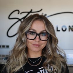 Stevie The Salon - Bronde with money piece by Ceann Earp @hairbyceannearp