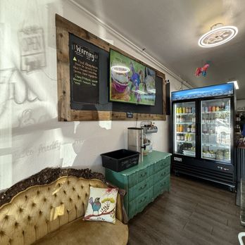 Thania's Juice Bar - Inside juices and cute decor - Juice Bars & Smoothies Near Me - Incline Village, Nevada Thania's Juice Bar - Inside juices and cute decor - Juice Bars & Smoothies Near Me - Incline Village, Nevada