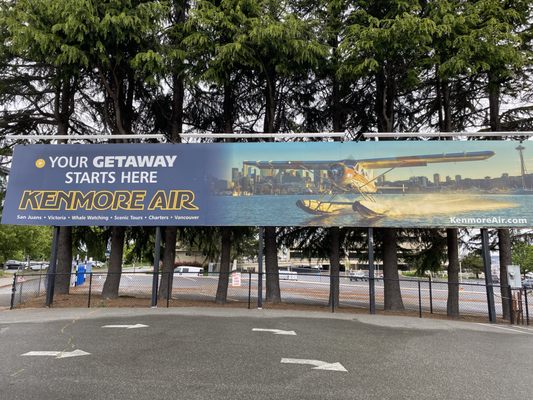 Kenmore Air - Lake Union by null