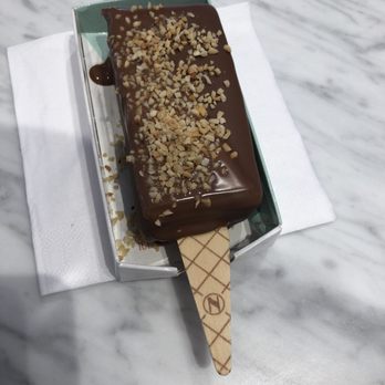 Neuhaus - Frisch gemachtes Eis am Stiel, mmh.... - Chocolatiers & Shops Near Me - Berlin, BE