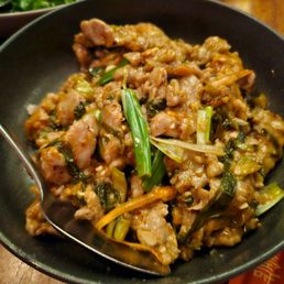 stir fried beef with pickled vegetables