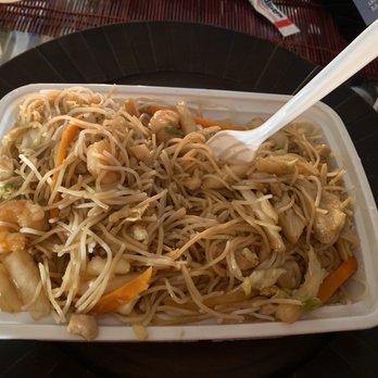 Chinese Gourmet Restaurant - Chicken and shrimp Mei Fun - Chinese Near Me - Linden, New Jersey