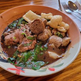 Duck Noodle Soup ก๋วยเตี๋ยวเป็ด Duck Noodle Soup ก๋วยเตี๋ยวเป็ด