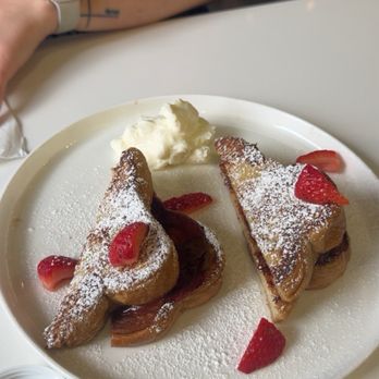 Brunch Bean - Strawberry and Nutella French toast - Breakfast & Brunch Near Me - Johns Creek, Georgia