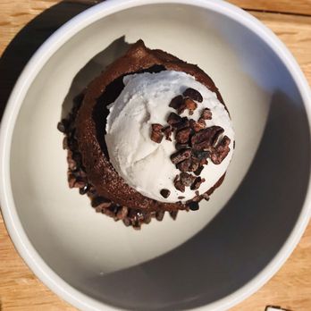 True Food Kitchen - Flourless Chocolate Cake!!! Yummy!! - New American Near Me - Austin, Texas